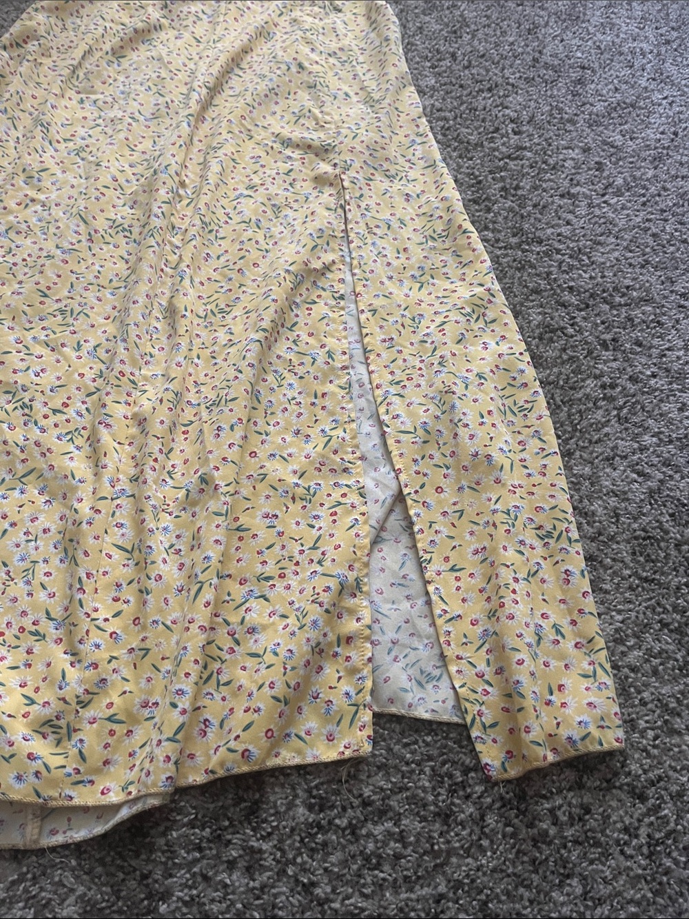 SHEIN Yellow Floral Maxi Skirt with Side Slit💛 - Picture 2 of 4
